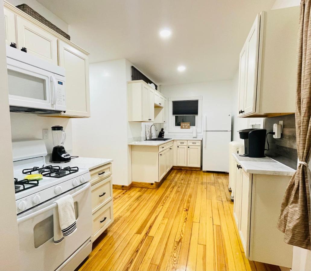 Delightful 2Br Apartment With Balcony - 15 Min From Mohegan Sun- Foxwoods Casinos & Mystic New London Εξωτερικό φωτογραφία