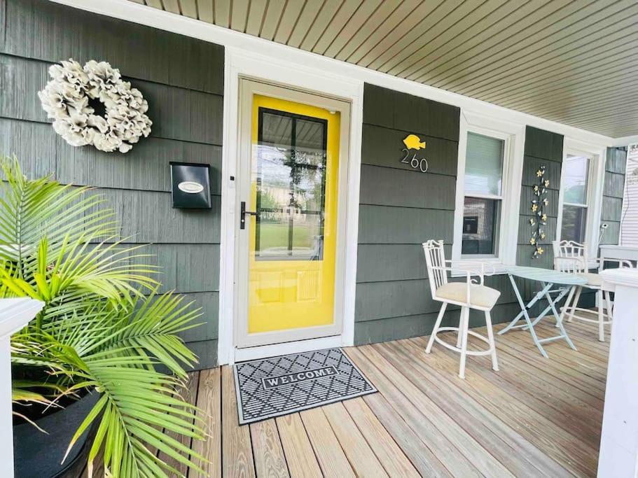 Delightful 2Br Apartment With Balcony - 15 Min From Mohegan Sun- Foxwoods Casinos & Mystic New London Εξωτερικό φωτογραφία
